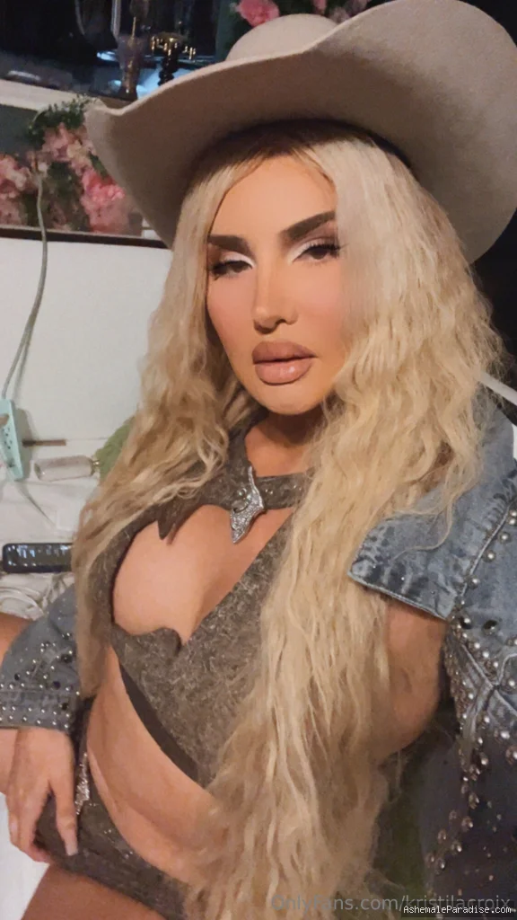 Kristi Lacroix — Kristi Lacroix — 9 fotos — Watch Kristi Lacroix Onlyfans pictures 2 with an emphasis on tranny