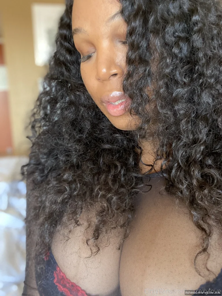 roxiexxx — roxiexxx — 12 fotos — Watch Roxiexxx Onlyfans pictures with an emphasis on tranny