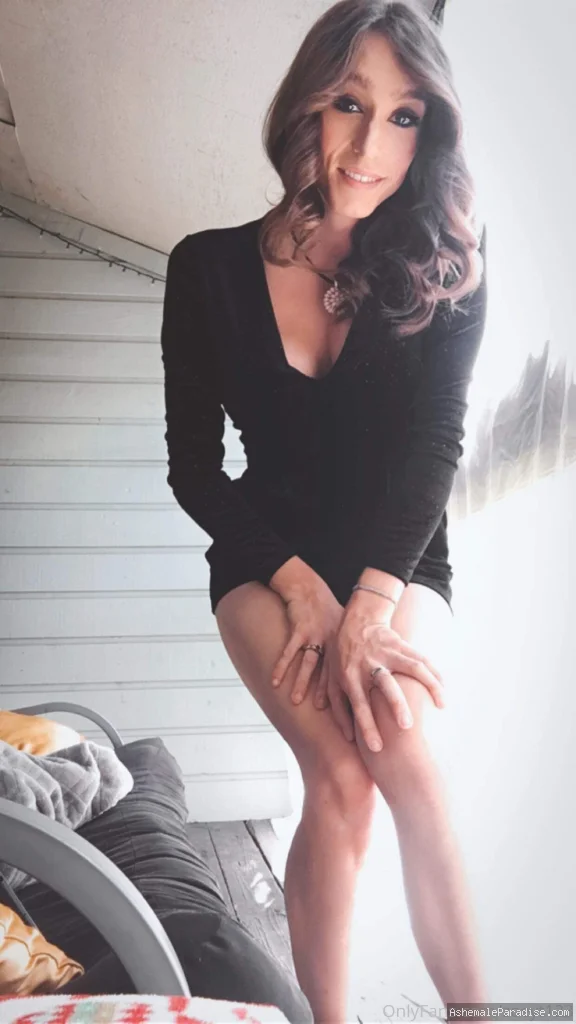 Zoey Taylor — Zoey Taylor — 12 fotos — Watch Zoey Taylor Onlyfans pictures with an emphasis on tranny