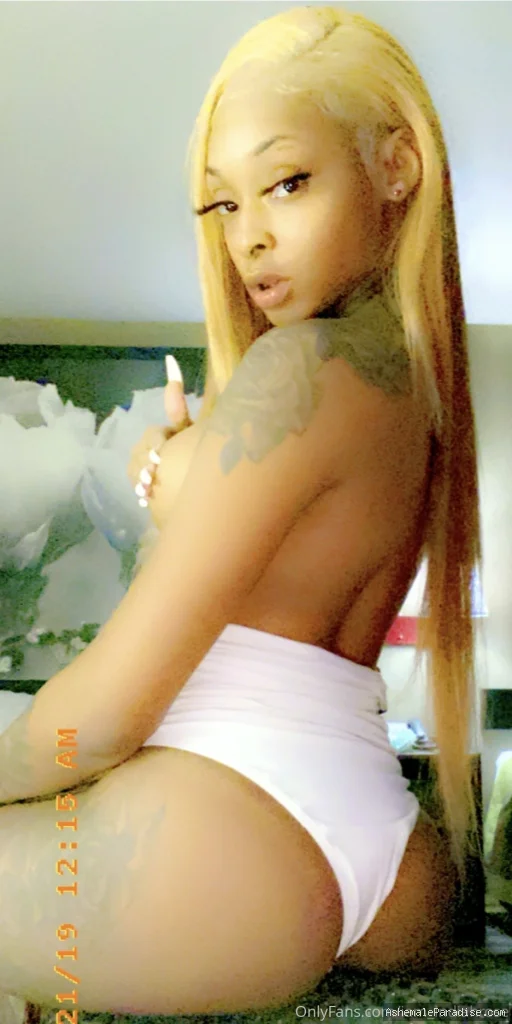 xoxorosemariee — xoxorosemariee — 12 fotos — Watch Xoxorosemariee Onlyfans pictures with an emphasis on tranny
