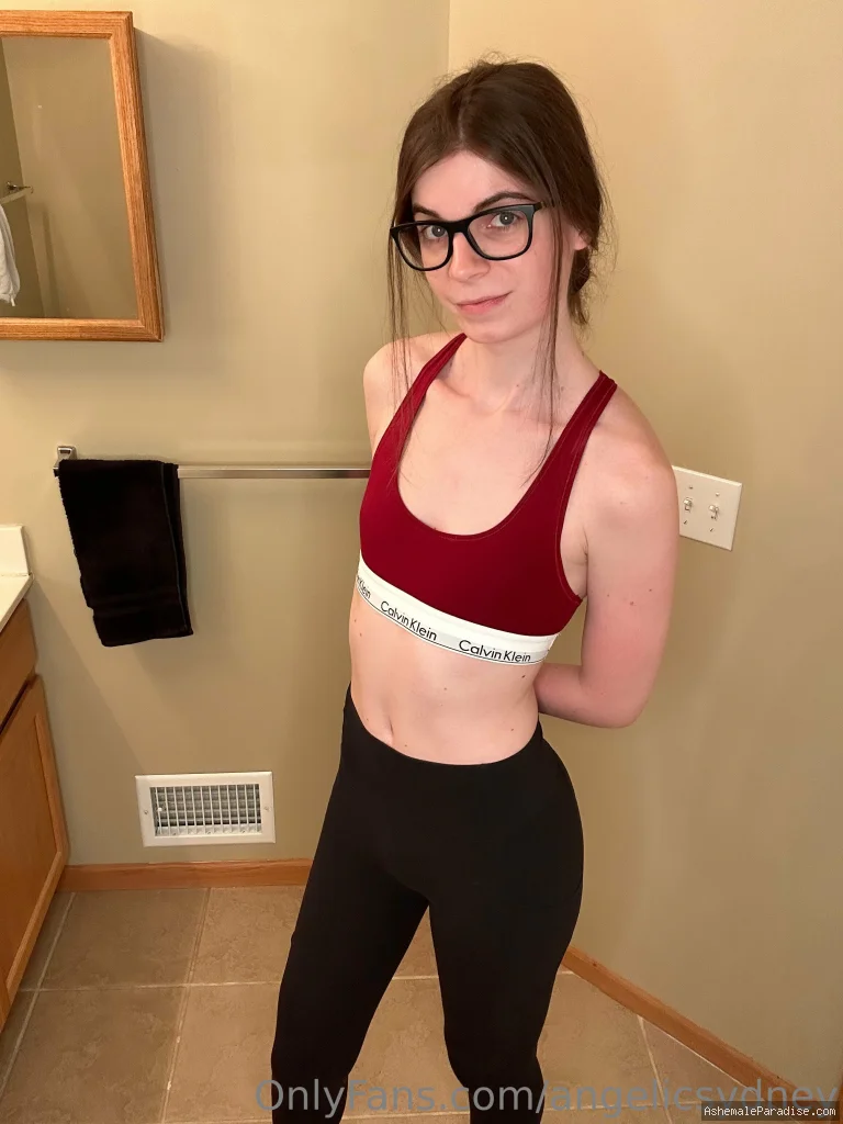 Sydney Summers — Sydney Summers — 12 fotos — Watch Sydney Summers Onlyfans pictures with an emphasis on tranny