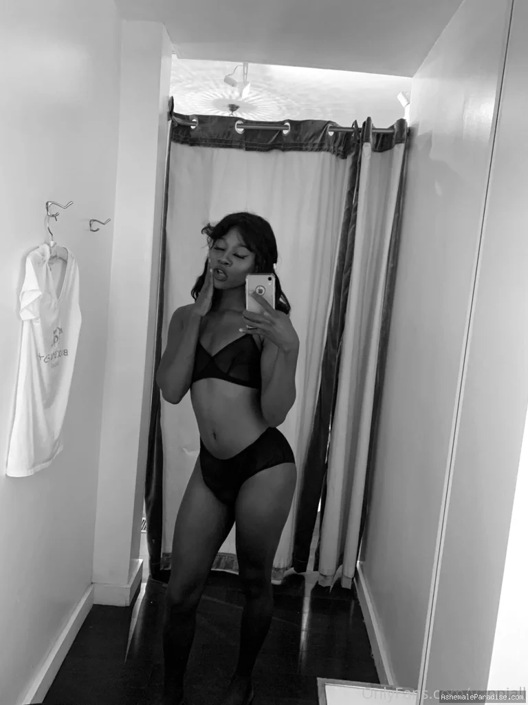 Vanniall — Vanniall — 12 fotos — Watch Vanniall Onlyfans pictures 2 with an emphasis on tranny