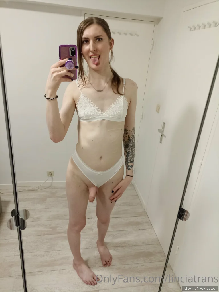 Lincia VanSay — Lincia VanSay — 12 fotos — Watch Lincia VanSay Onlyfans pictures with an emphasis on tranny