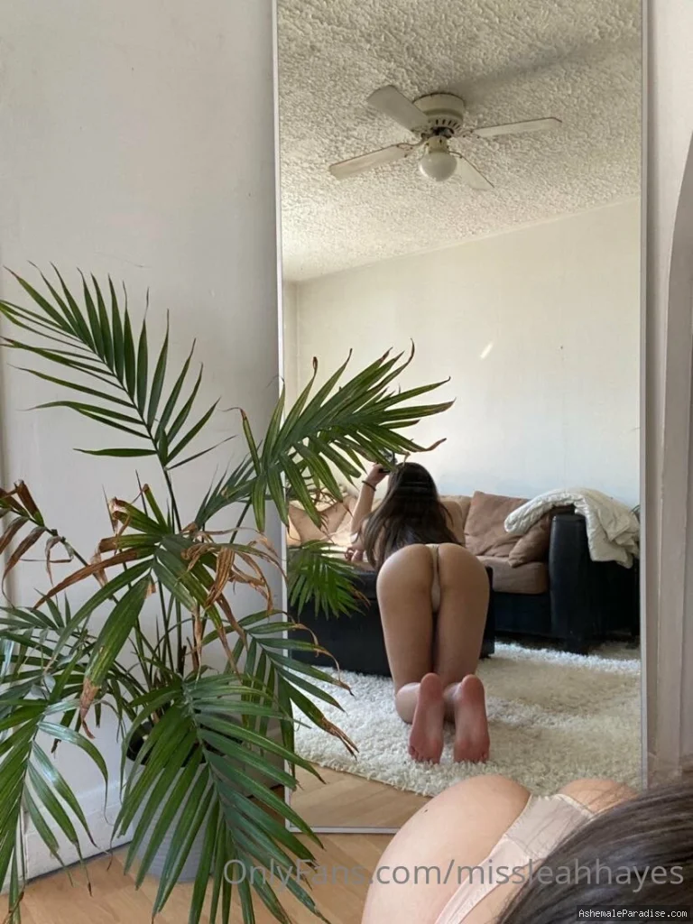 Leah Hayes — Leah Hayes — 12 fotos — Watch Leah Hayes Onlyfans pictures 2 with an emphasis on tranny
