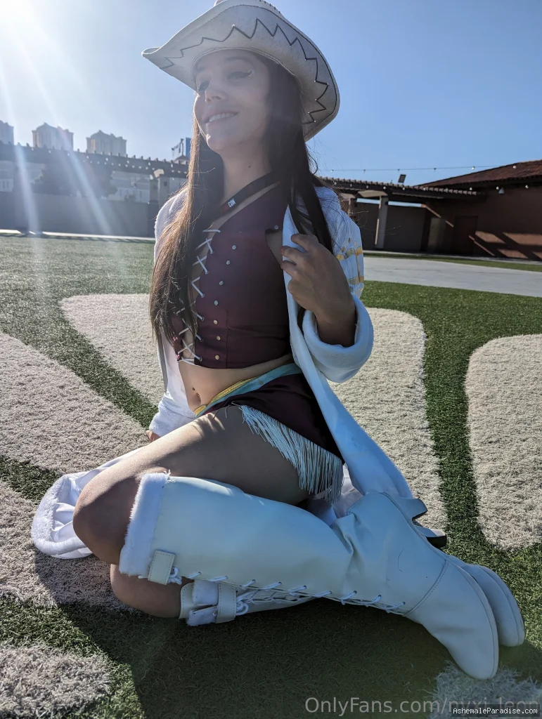Nyxi Leon — Nyxi Leon — 12 fotos — Watch Nyxi_Leon Onlyfans pictures with an emphasis on tranny