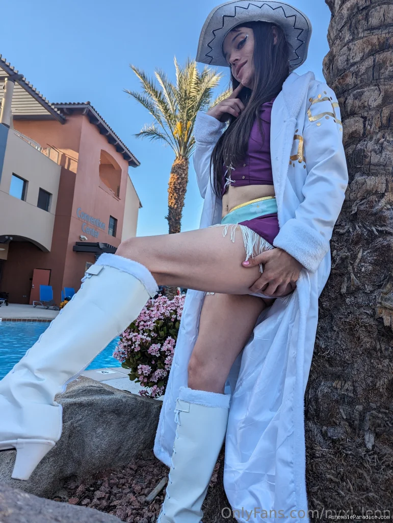 Nyxi Leon — Nyxi Leon — 12 fotos — Watch Nyxi_Leon Onlyfans pictures with an emphasis on tranny