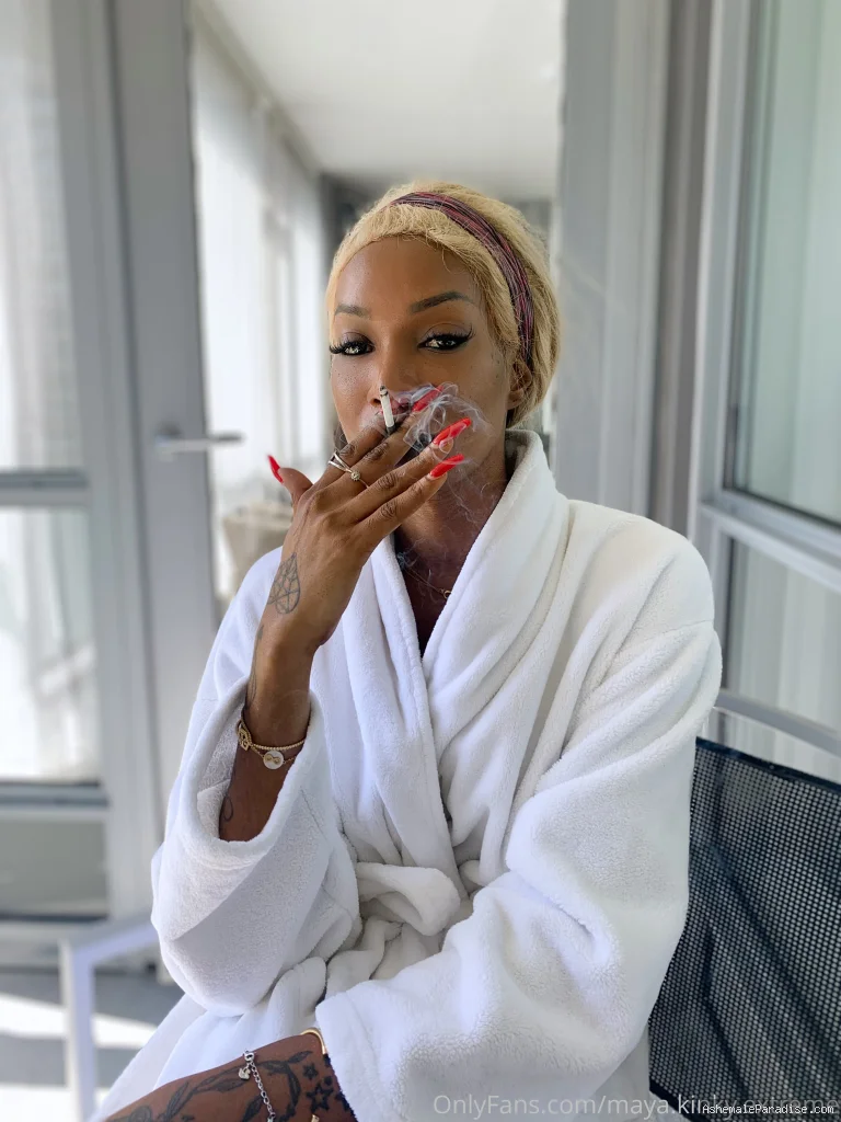 Maya Lafayette — Maya Lafayette — 12 fotos — Watch Maya Lafayette Onlyfans pictures with an emphasis on tranny