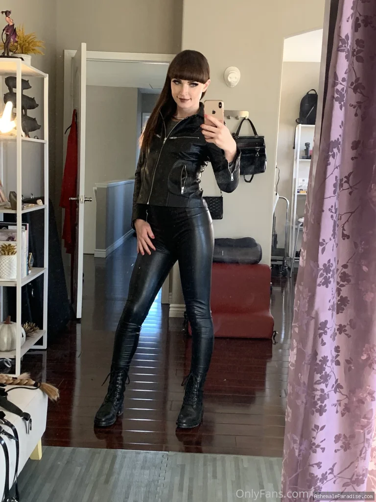 Natalie Mars — Natalie Mars — 12 fotos — Watch Natalie Mars Onlyfans pictures with an emphasis on tranny