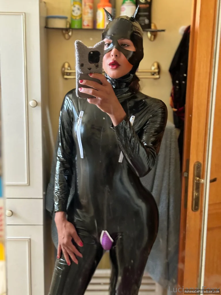 Luciana Foxx — Luciana Foxx — 12 fotos — Watch luciana foxx Onlyfans pictures 2 with an emphasis on tranny