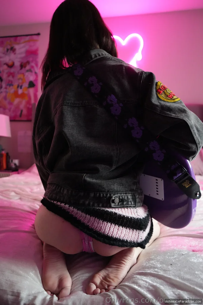 puppygirlXO — puppygirlXO — 12 fotos — Watch Puppygirlxo Onlyfans pictures with an emphasis on tranny