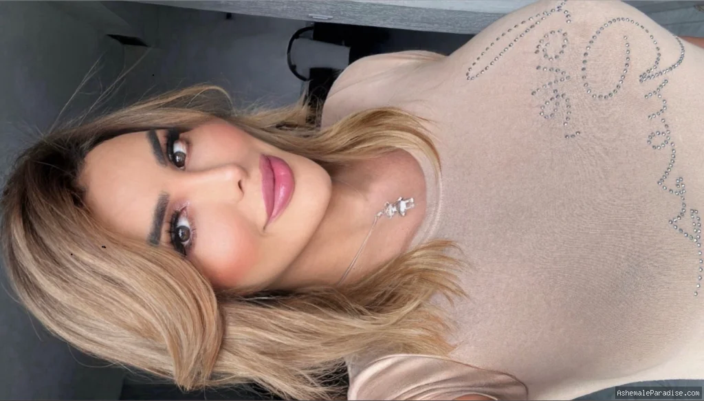 Karla Carrillo — Karla Carrillo — 12 fotos — Watch Karlitaxxl Onlyfans pictures with an emphasis on tranny