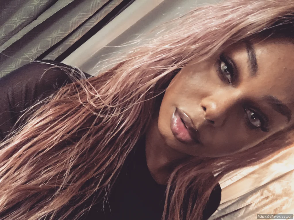 Kara Diaz — Kara Diaz — 12 fotos — Watch Karadiaz Onlyfans pictures with an emphasis on tranny
