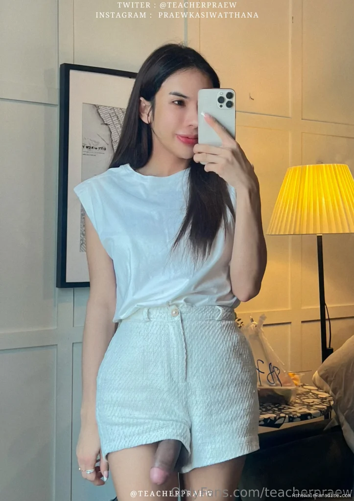 Teacher Praew — Teacher Praew — 12 fotos — Watch Teacher Praew Onlyfans pictures with an emphasis on tranny