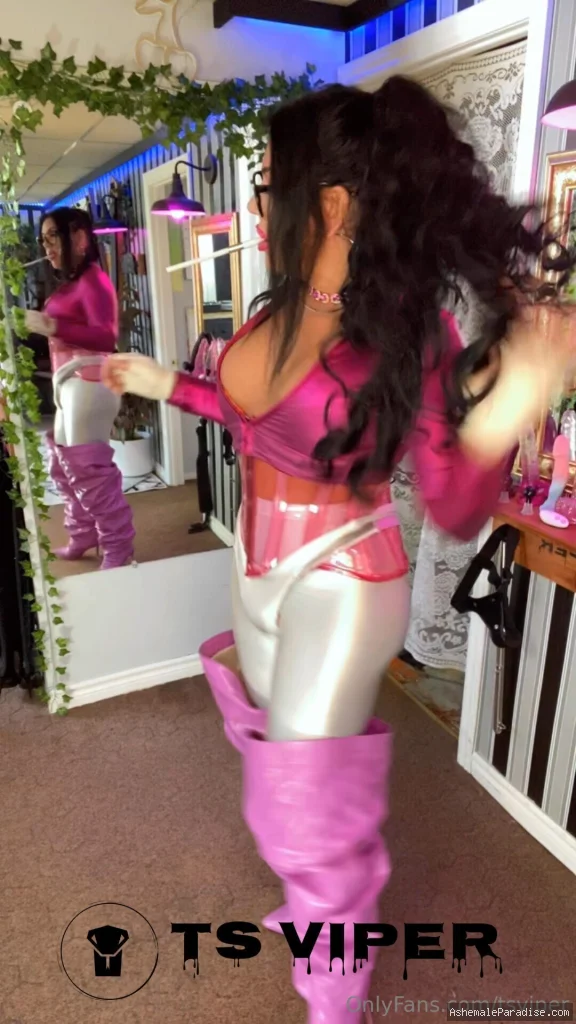 Viper — Viper — 10 fotos — Watch Ts Viper Onlyfans pictures 3 with an emphasis on tranny