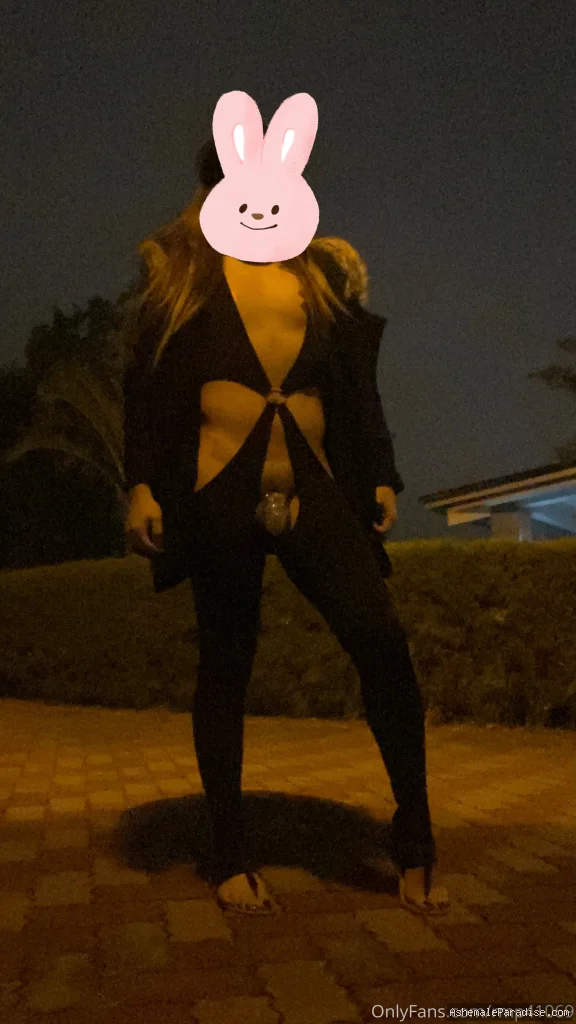 Charlotte Niya — Charlotte Niya — 12 fotos — Watch CharlotteNiya Onlyfans pictures with an emphasis on tranny