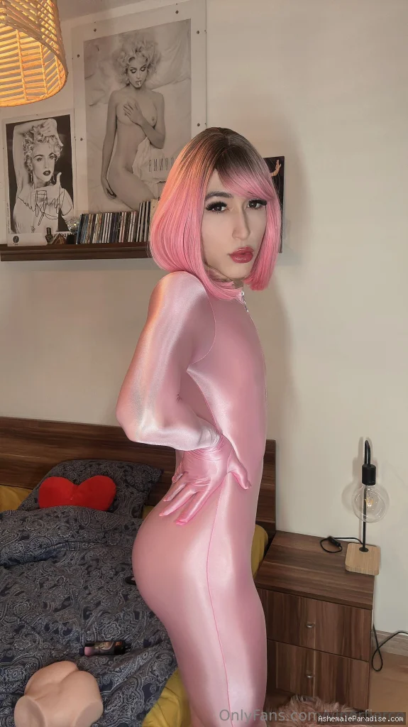 Viper Fierce — Viper Fierce — 12 fotos — Watch Viper Fierce Onlyfans pictures 3 with an emphasis on tranny