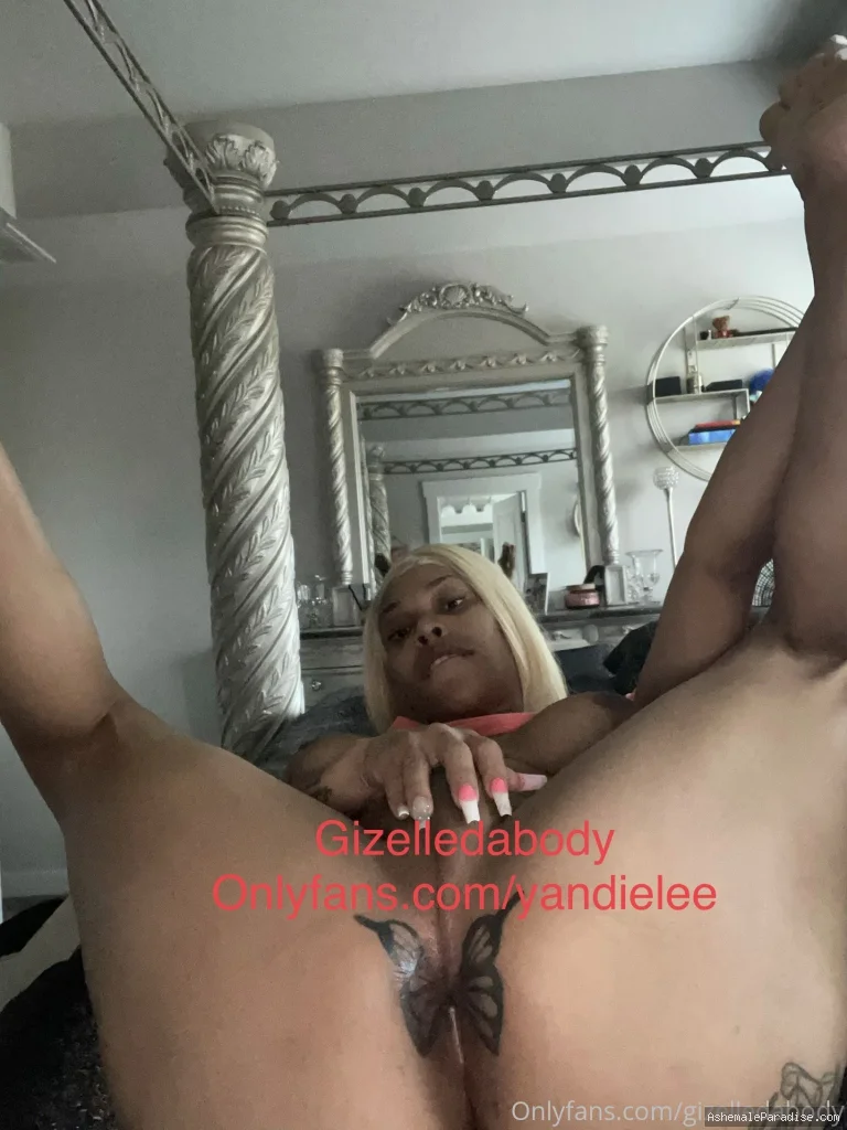 Yandie Lee — Yandie Lee — 12 fotos — Watch Ts Yandielee Onlyfans pictures with an emphasis on tranny