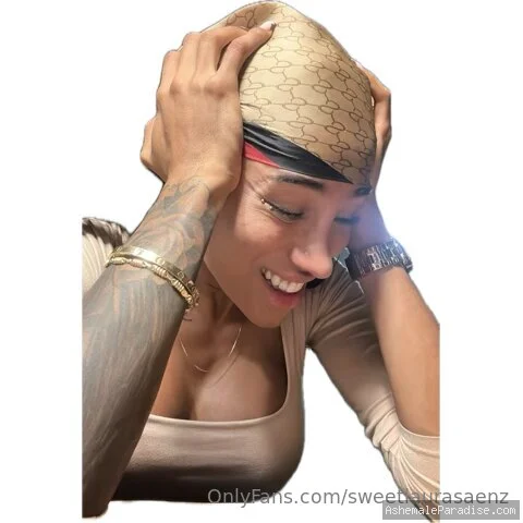 Laura Saenz — Laura Saenz — 12 fotos — Watch Laura Saenz Onlyfans pictures 8 with an emphasis on tranny