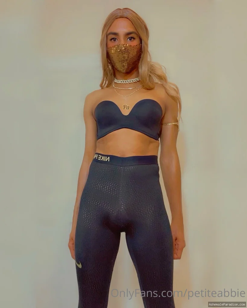 petiteabbie — petiteabbie — 12 fotos — Watch Petiteabbie Onlyfans pictures with an emphasis on tranny