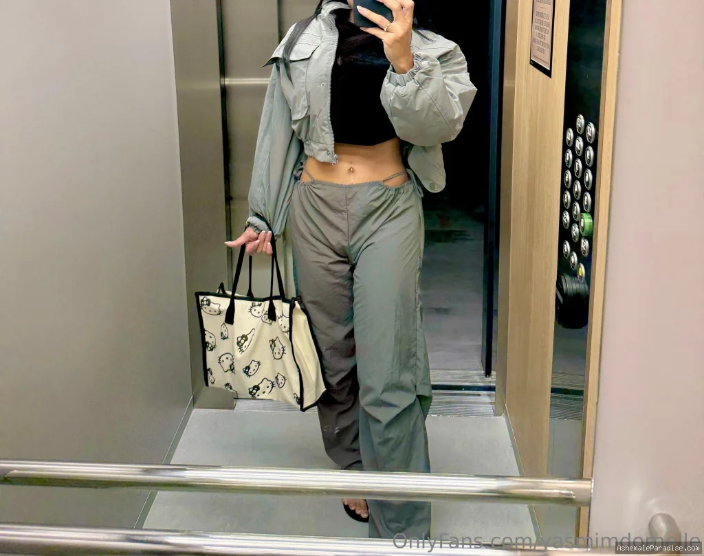 Yasmim Dornelles — Yasmim Dornelles — 12 fotos — Watch Yasmim Dornelles  Onlyfans pictures 2 with an emphasis on tranny