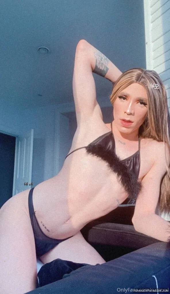 Sharmie XXL — Sharmie XXL — 12 fotos — Watch Suziexxl Onlyfans pictures with an emphasis on tranny