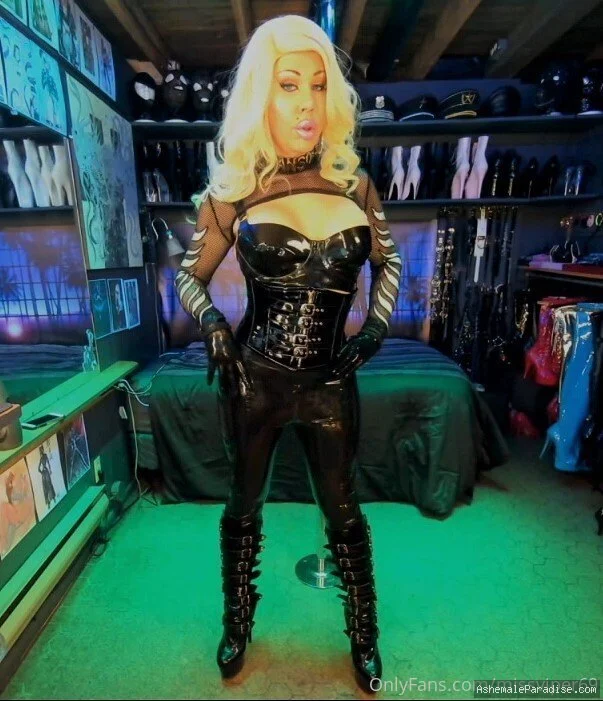 Viper — Viper — 12 fotos — Watch Ts Viper Onlyfans pictures with an emphasis on tranny