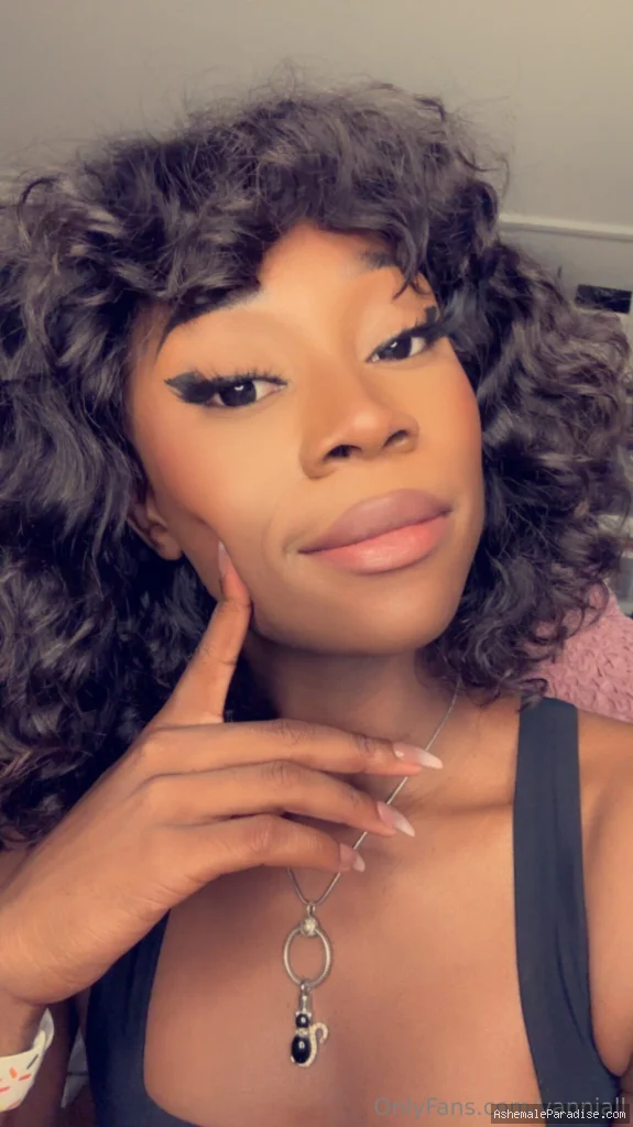 Vanniall — Vanniall — 12 fotos — Watch Vanniall Onlyfans pictures 3 with an emphasis on tranny