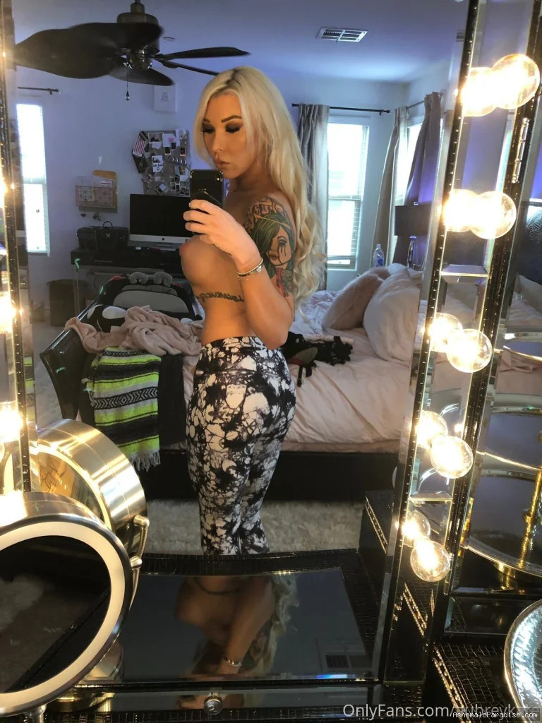 Aubrey Kate — Aubrey Kate — 12 fotos — Watch Aubrey Kate Onlyfans pictures 2 with an emphasis on tranny