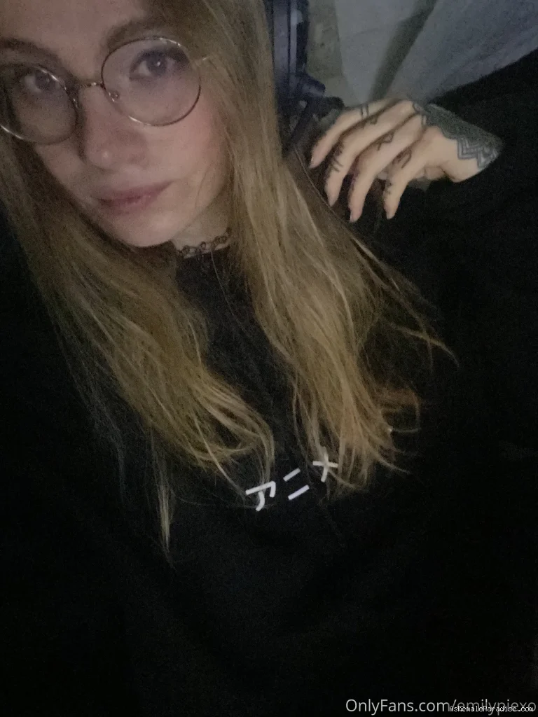 Emily Pie — Emily Pie — 12 fotos — Watch Emily Pie Onlyfans pictures with an emphasis on tranny