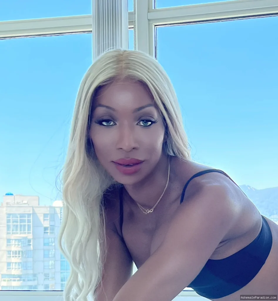 Maya Lafayette — Maya Lafayette — 12 fotos — Watch Maya Lafayette Onlyfans pictures 2 with an emphasis on tranny