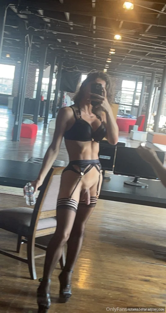 Jade Venus — Jade Venus — 12 fotos — Watch Jade Venus Onlyfans pictures with an emphasis on tranny