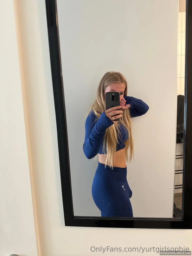 TS Sophie — TS Sophie — 12 fotos — Watch TS Sophie Onlyfans pictures with an emphasis on tranny