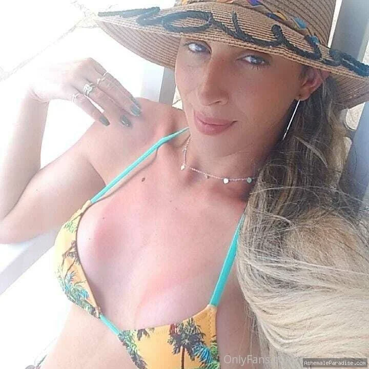 Alexia Duucan — Alexia Duucan — 12 fotos — Watch Alexia Duucan Onlyfans pictures with an emphasis on tranny