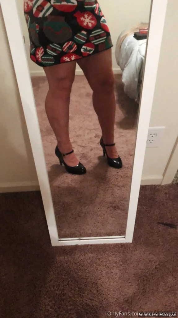 Brenna Knight — Brenna Knight — 12 fotos — Watch Brenna Knight Onlyfans pictures with an emphasis on tranny
