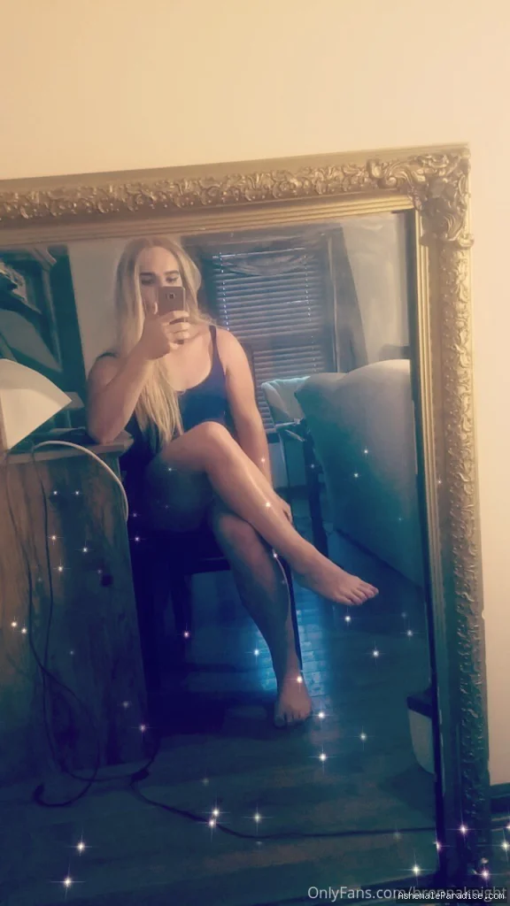 Brenna Knight — Brenna Knight — 12 fotos — Watch Brenna Knight Onlyfans pictures with an emphasis on tranny