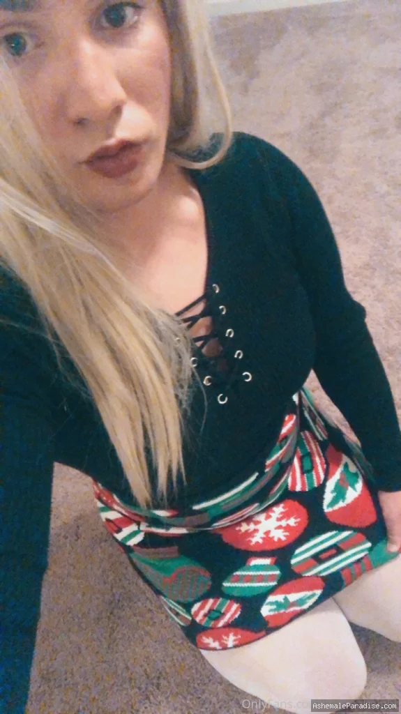 Brenna Knight — Brenna Knight — 12 fotos — Watch Brenna Knight Onlyfans pictures with an emphasis on tranny
