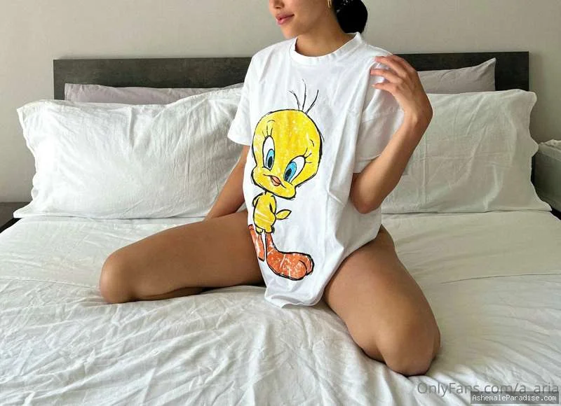 Aariah James — Aariah James — 33 fotos — OnlyFans Photos