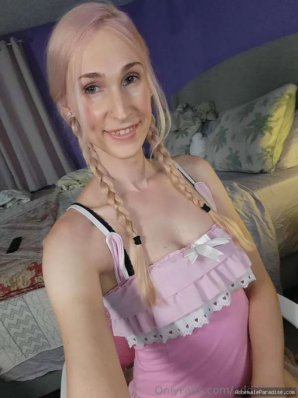 Addie Eve — Addie Eve — 25 fotos — OnlyFans Photos