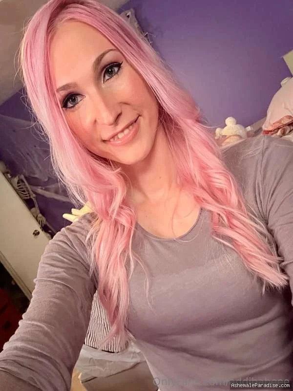 Addie Eve — Addie Eve — 25 fotos — OnlyFans Photos
