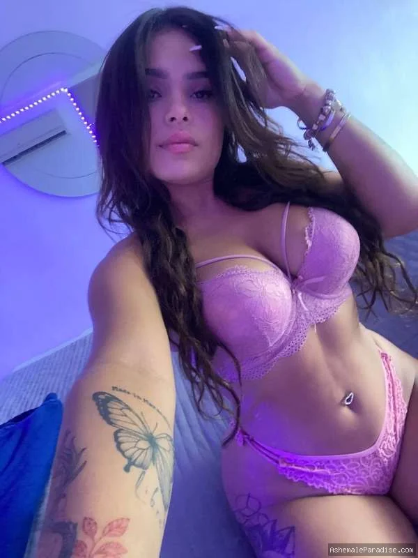 Adriana D — Adriana D — 35 fotos — OnlyFans Photos