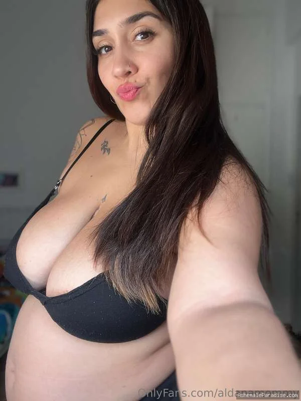 Aldana — Aldana — 29 fotos — OnlyFans Photos