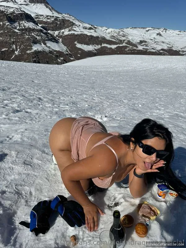 Alejandra — Alejandra — 34 fotos — OnlyFans Photos