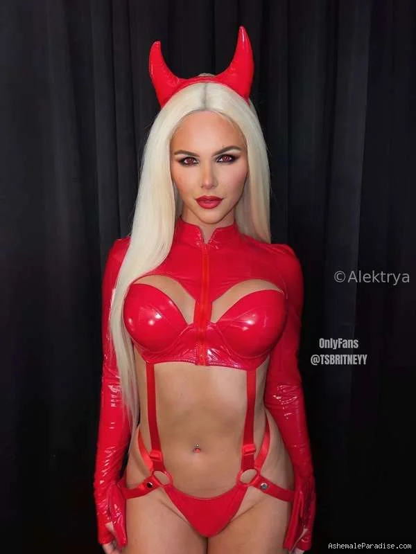 Alektrya De Val — Alektrya De Val — 31 fotos — OnlyFans Photos