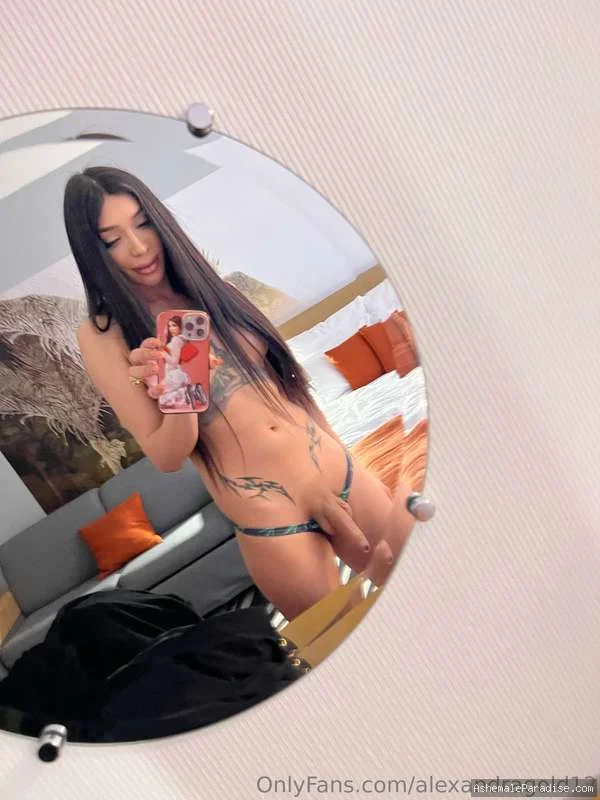 Alexandra Gold — Alexandra Gold — 30 fotos — OnlyFans Photos