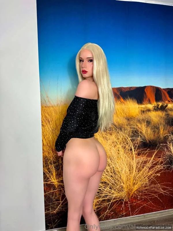 Alexis Auclair — Alexis Auclair — 35 fotos — OnlyFans Photos