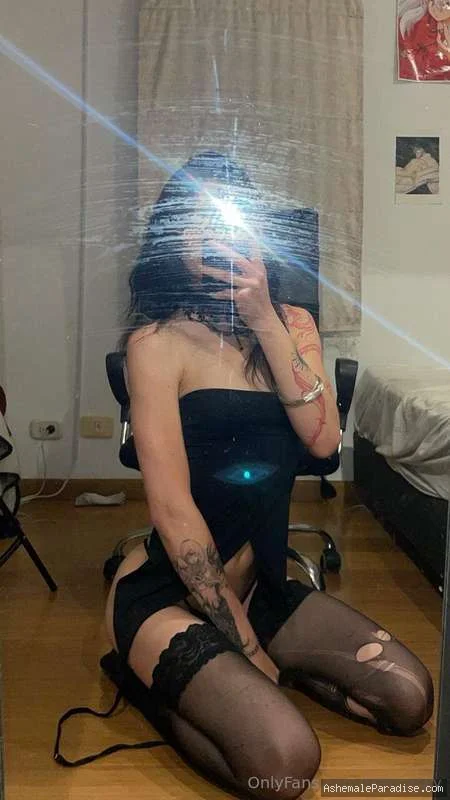 Alice Sky — Alice Sky — 34 fotos — OnlyFans Photos