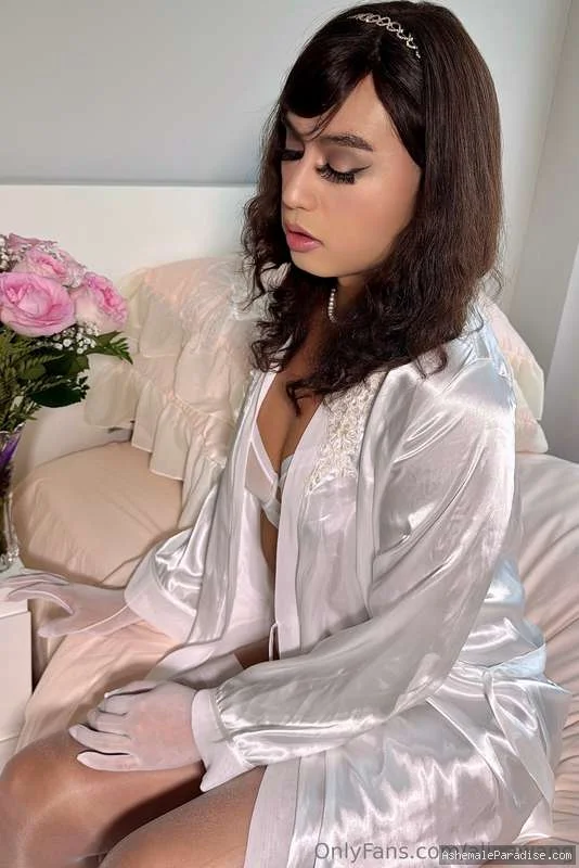 Alina Wang — Alina Wang — 24 fotos — OnlyFans Photos