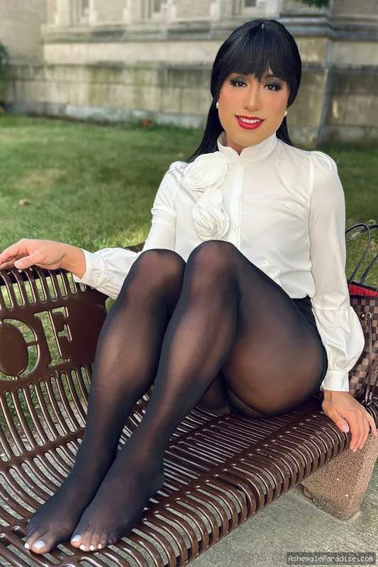 Alina Wang — Alina Wang — 24 fotos — OnlyFans Photos