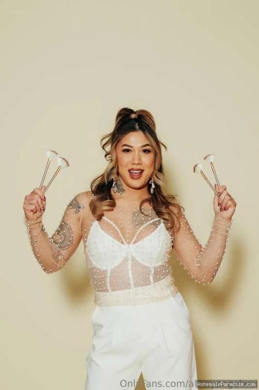 Alizay Angel — Alizay Angel — 34 fotos — OnlyFans Photos