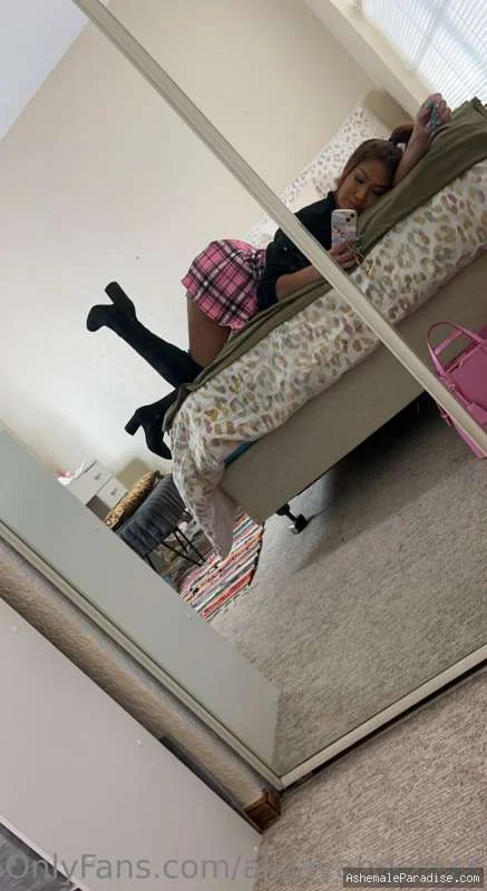 Alizay Angel — Alizay Angel — 34 fotos — OnlyFans Photos